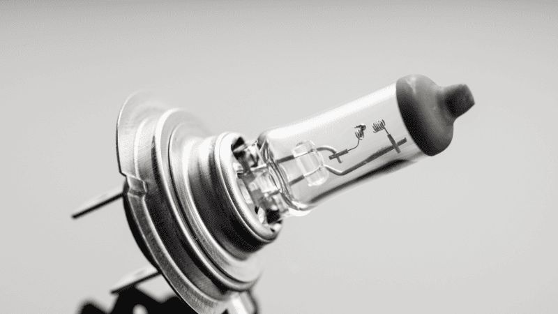 the detailed information of a type of headlight bulb