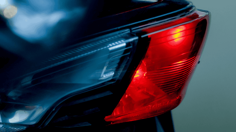 Light bulbs used in vehicle brake lights