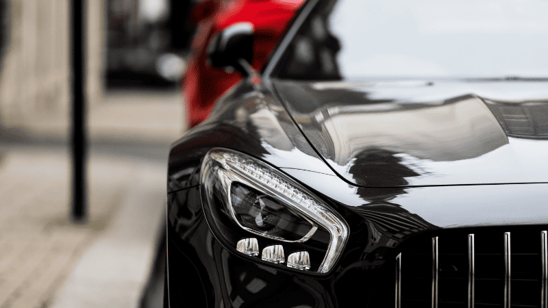 A detailed display of the headlights of unlicensed taxis