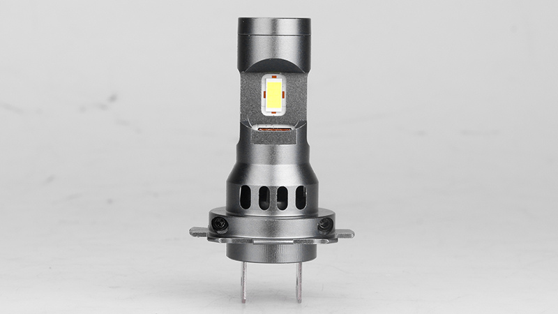 The front of the v19 headlight bulb