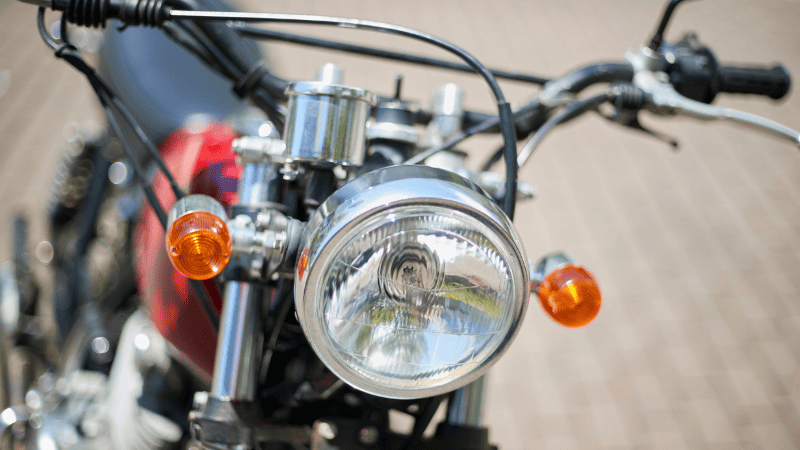 Handheadlight bulb with motorcycle