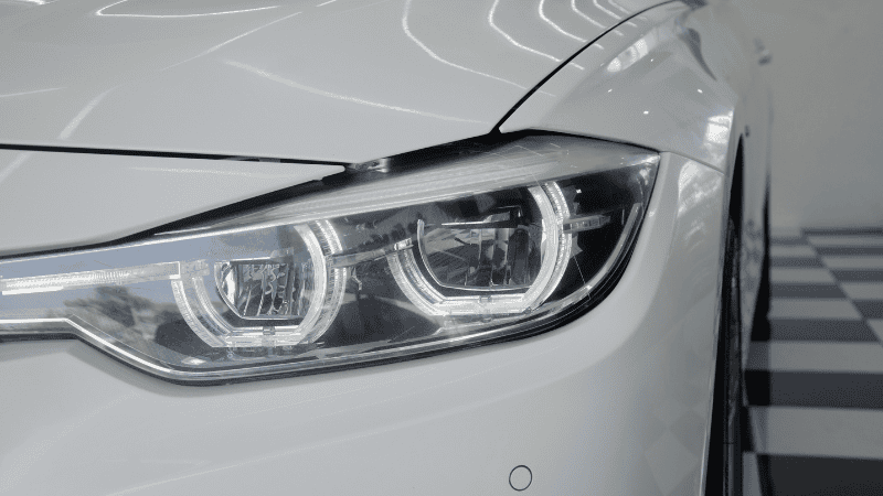 LED (Light Emitting Diode) Headlights