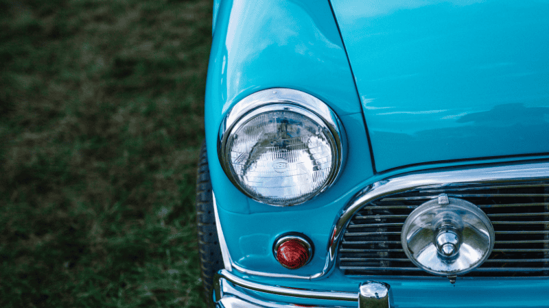 Detail picture of the headlights on a vintage vehicle