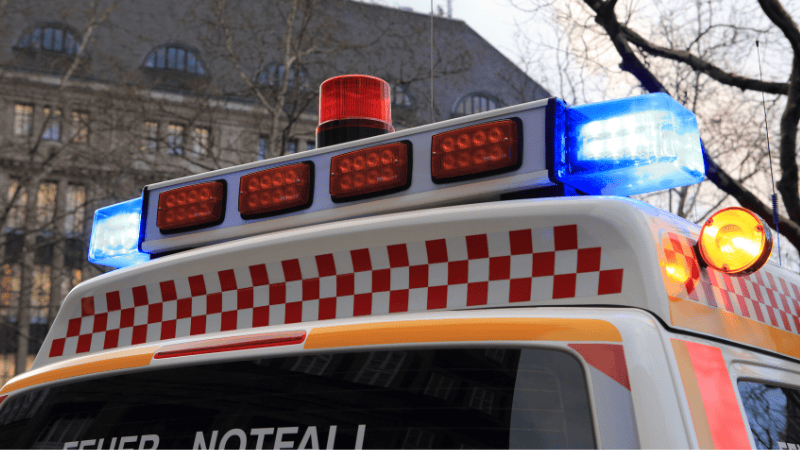 emergency vehicles’ flashing lights